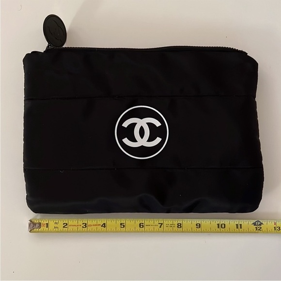CHANEL BLACK Puffy Travel Make up Bag 12"x9" NEW - Picture 6 of 11